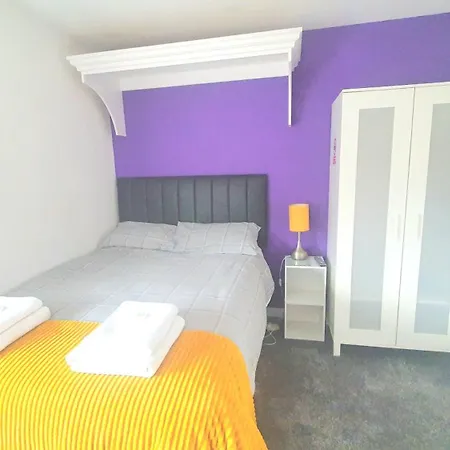 The Ritz - St Lukes Apartment